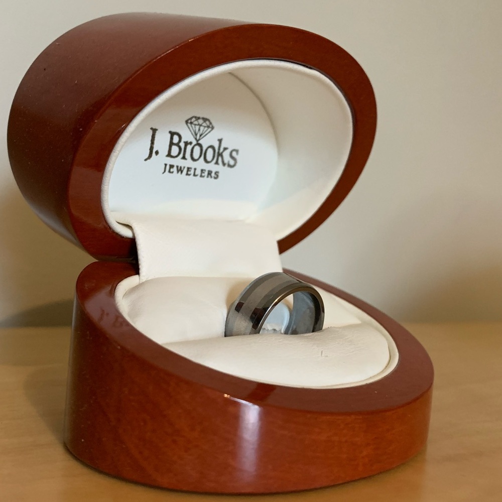 Men’s Tungsten Platinum Inlay Ring Size:10